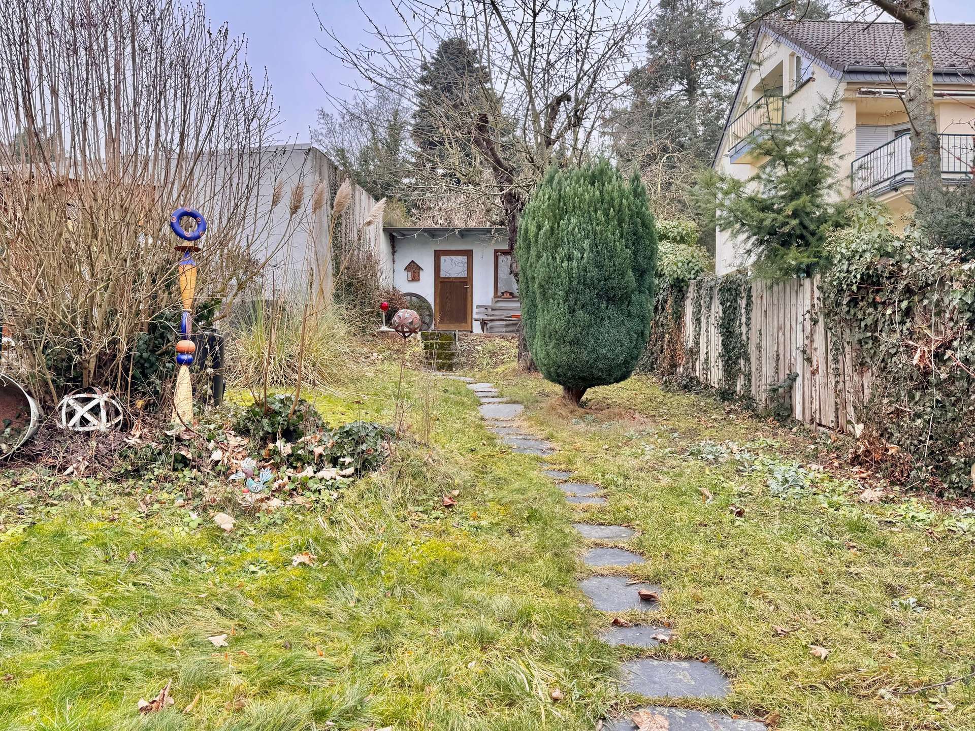 Mitten im Zentrum - mit Garten - Einbauk&uuml;che enthalten,